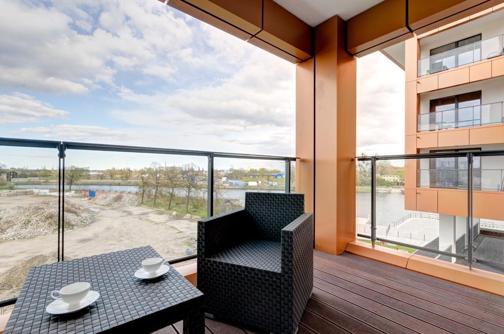 Dom & House - Apartments Brabank Old Town Гданьск Экстерьер фото