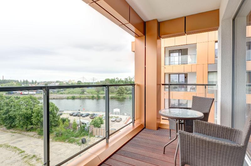 Dom & House - Apartments Brabank Old Town Гданьск Экстерьер фото